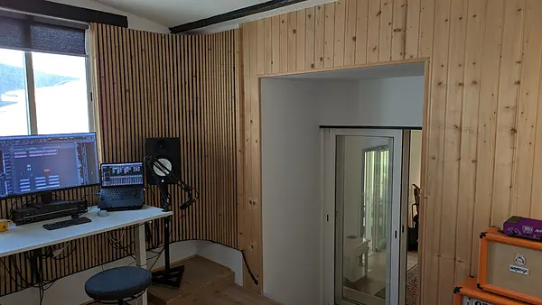 Studio 2